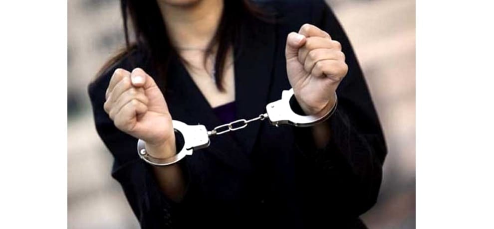 Facebook fraud gang Busted