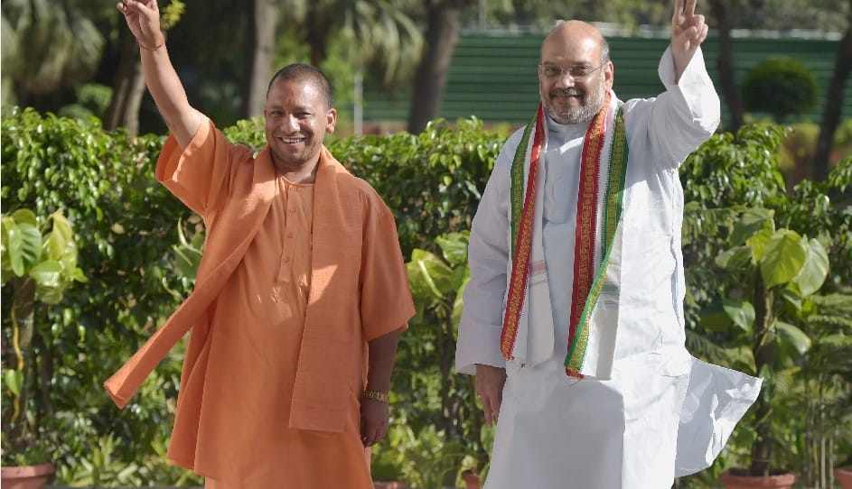 cm yogi adityanath return from the airport on a Amit Shah call
