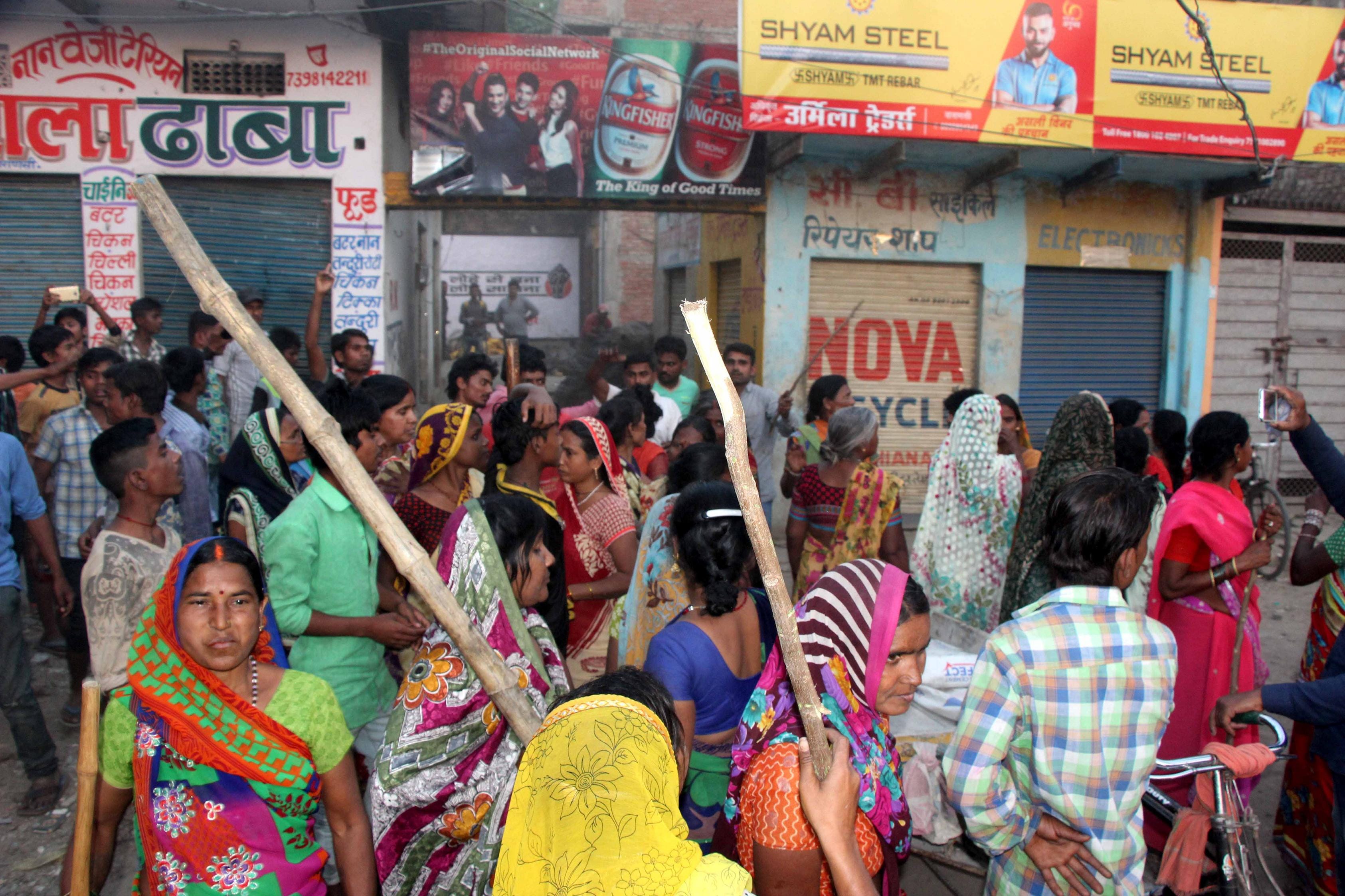 PM Modi parliamentary area Varanasi Demand for liquor restriction reached the villages 