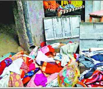 Two shops and three houses explored by the thieves