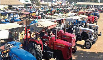 17 farmers tractor auction after became yogi goverment 
