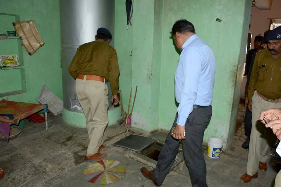 man killed wife and 3 childrens and jumped in well at haryana village