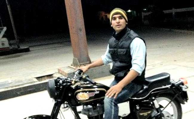 shaurya chakra 2017 to pampore terror attack martyr captain pawan kumar beinwal