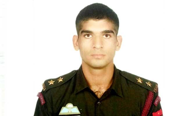 shaurya chakra 2017 to pampore terror attack martyr captain pawan kumar beinwal