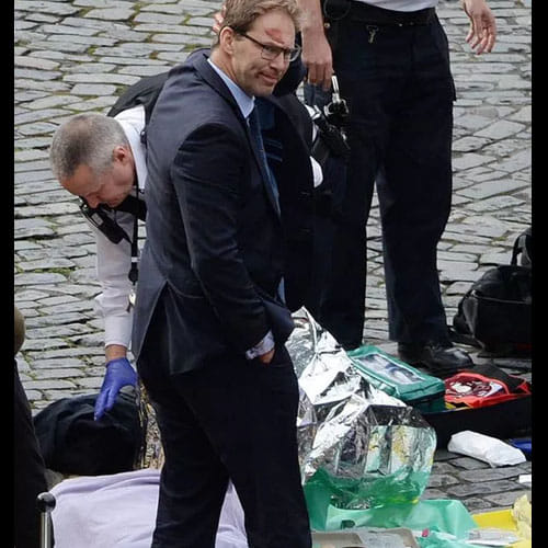 british parliament attack: MP Tobias Ellwood has been called a "hero" for helping policeman