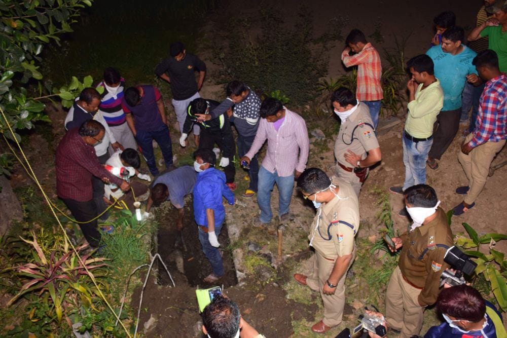 Marital murder, dead body hanged
