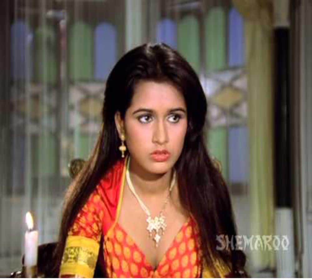 Padmini Kolhapure unknown facts and biography, bold scenes in 'Insaaf ka tarazu', 'Gehrayee'