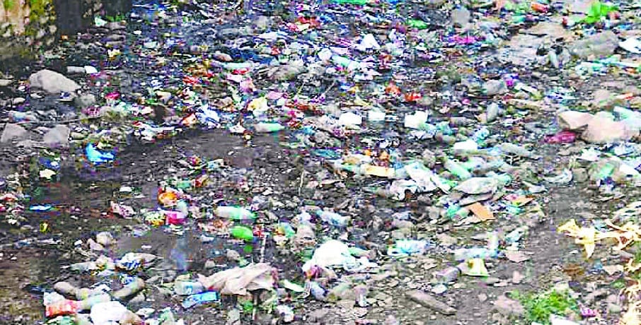 Dangers of Bageshwar city are enduring in Saryu-Gomti