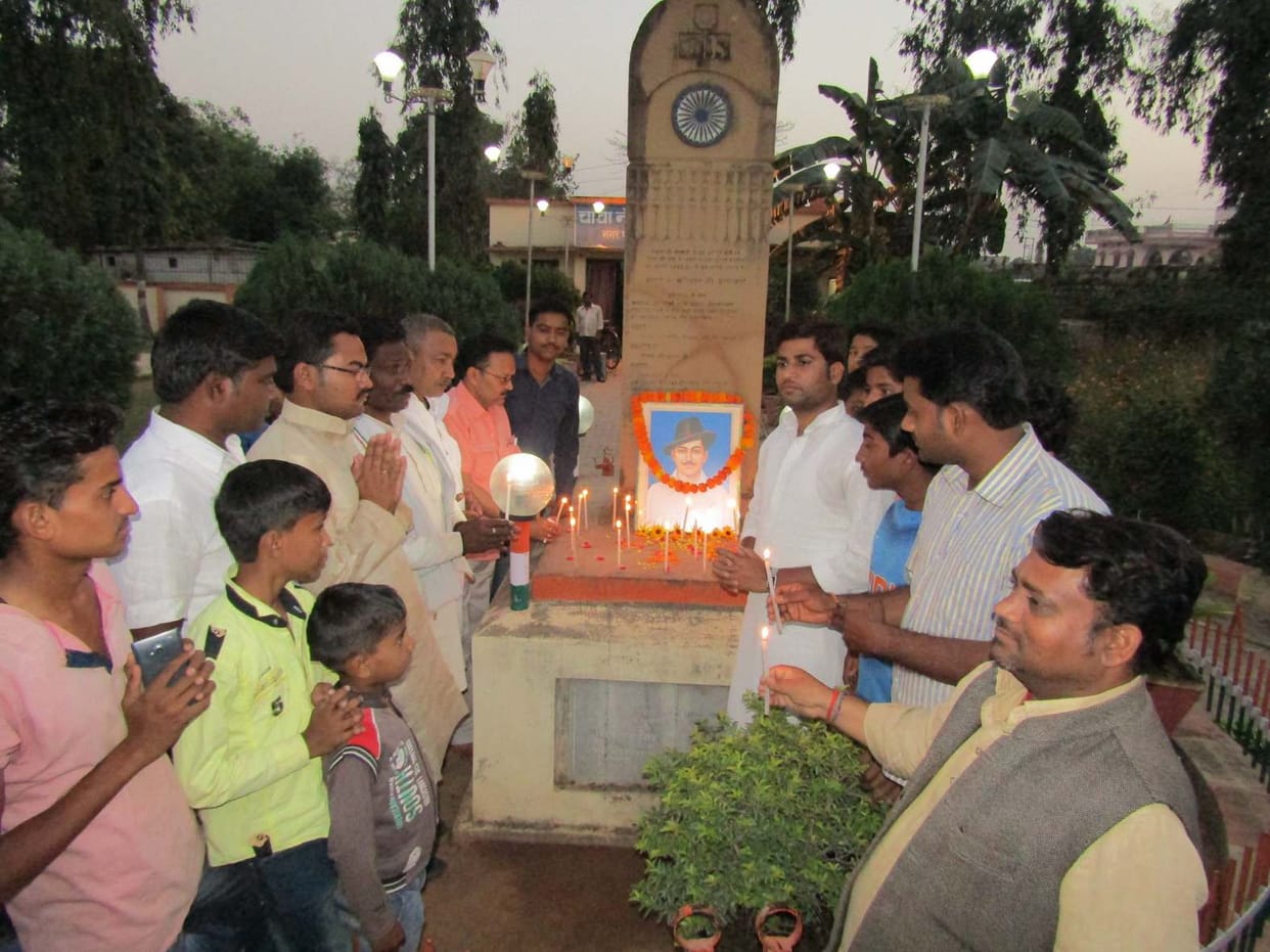 Remember the martyrs devoutly