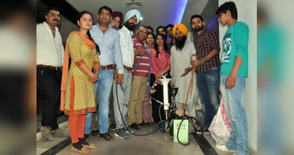 Disco clubs, raid in Zirakpur, 14 hookah recovered, filed cases