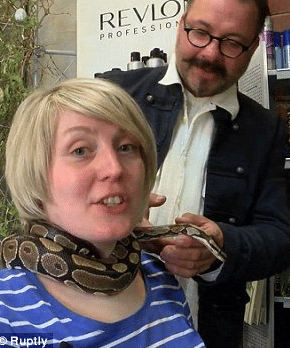 python gives massage in German.