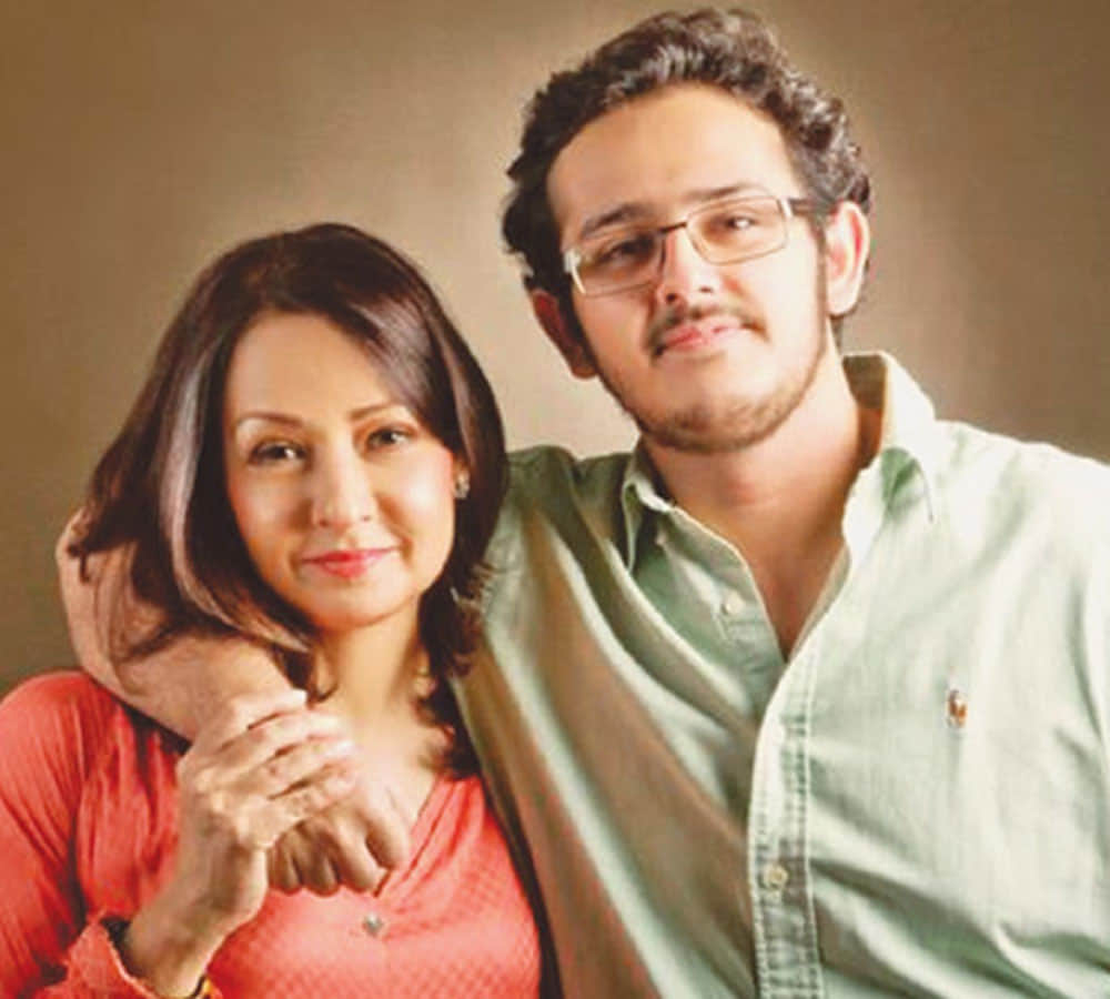 film henna actress jeba Zeba Bakhtiar disappeared from bollywood