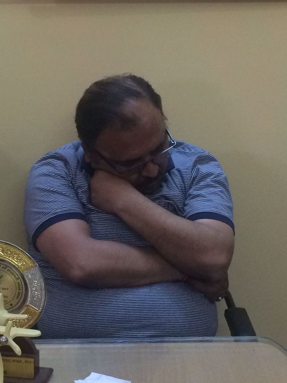 Seen Yogiraj effect, takes a bribe Arrested Accountant 