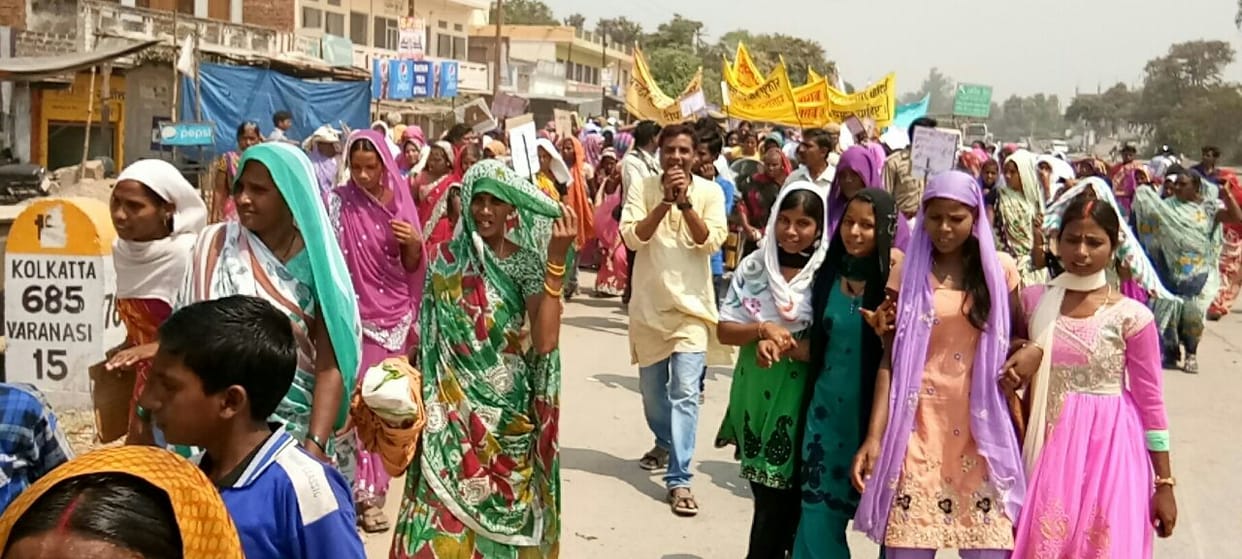 PM Modi parliamentary area Varanasi Demand for liquor restriction reached the villages 