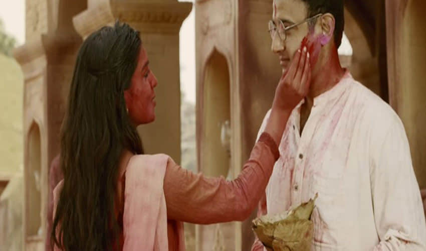 Begum Jaan's New Song Prem Mein Tohre Releases, Vidya & Girls Look Terrific