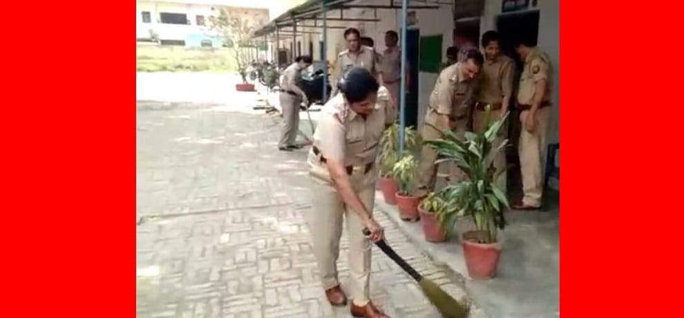 on cm adityanath yogi cops of ncr cleans their police stations
