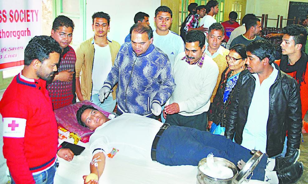 The unit has 60 students donate blood