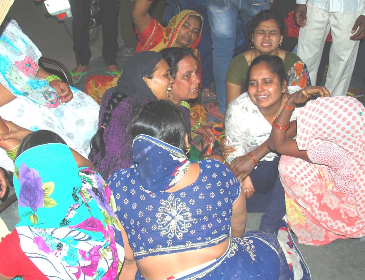 Woman in hospital Death, disorder