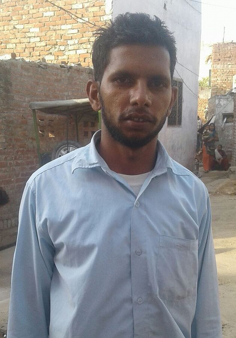 Police Officer in DIG meeting, looted in the district.