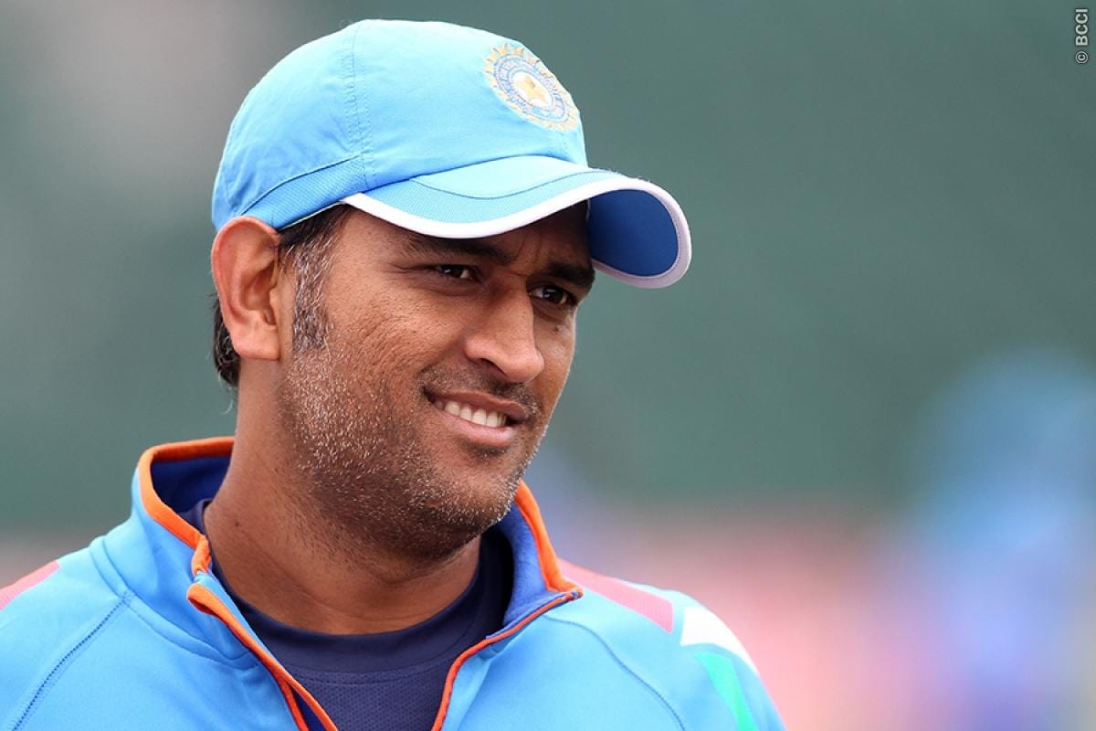  Dhoni become Man of the mathch in ODI after 10 years called himself old wine   