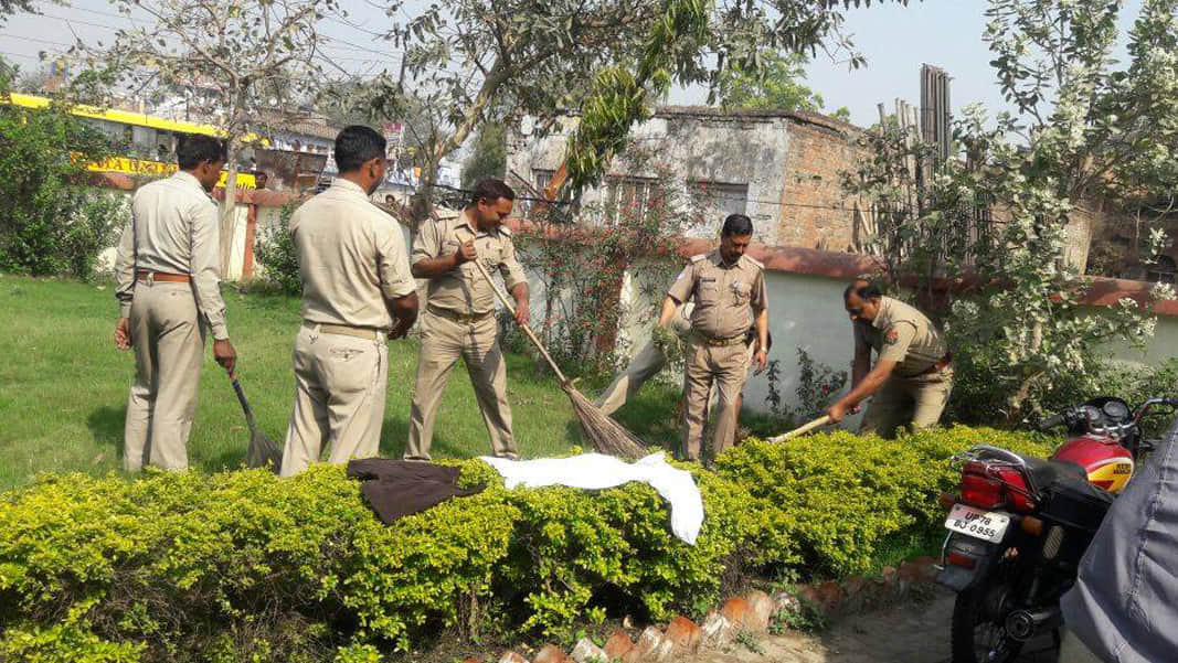 police drive cleanliness campaign