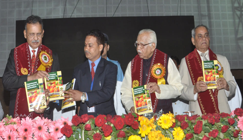 governer ram naik angry on stage in kanpur university programme