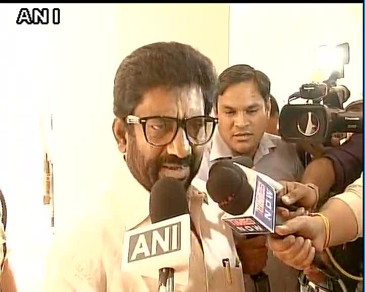 Air India cabin crew says MP Ravindra gaikwad behavior was almost like a hijack 