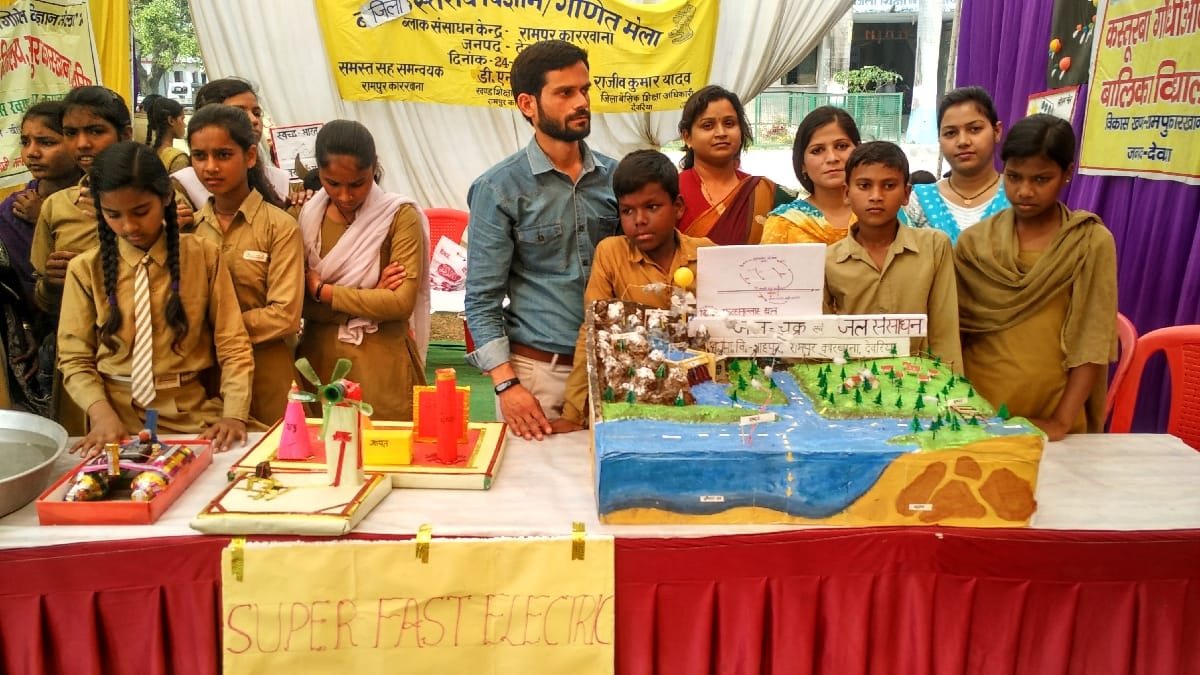 The students' model was appreciated at the science fair