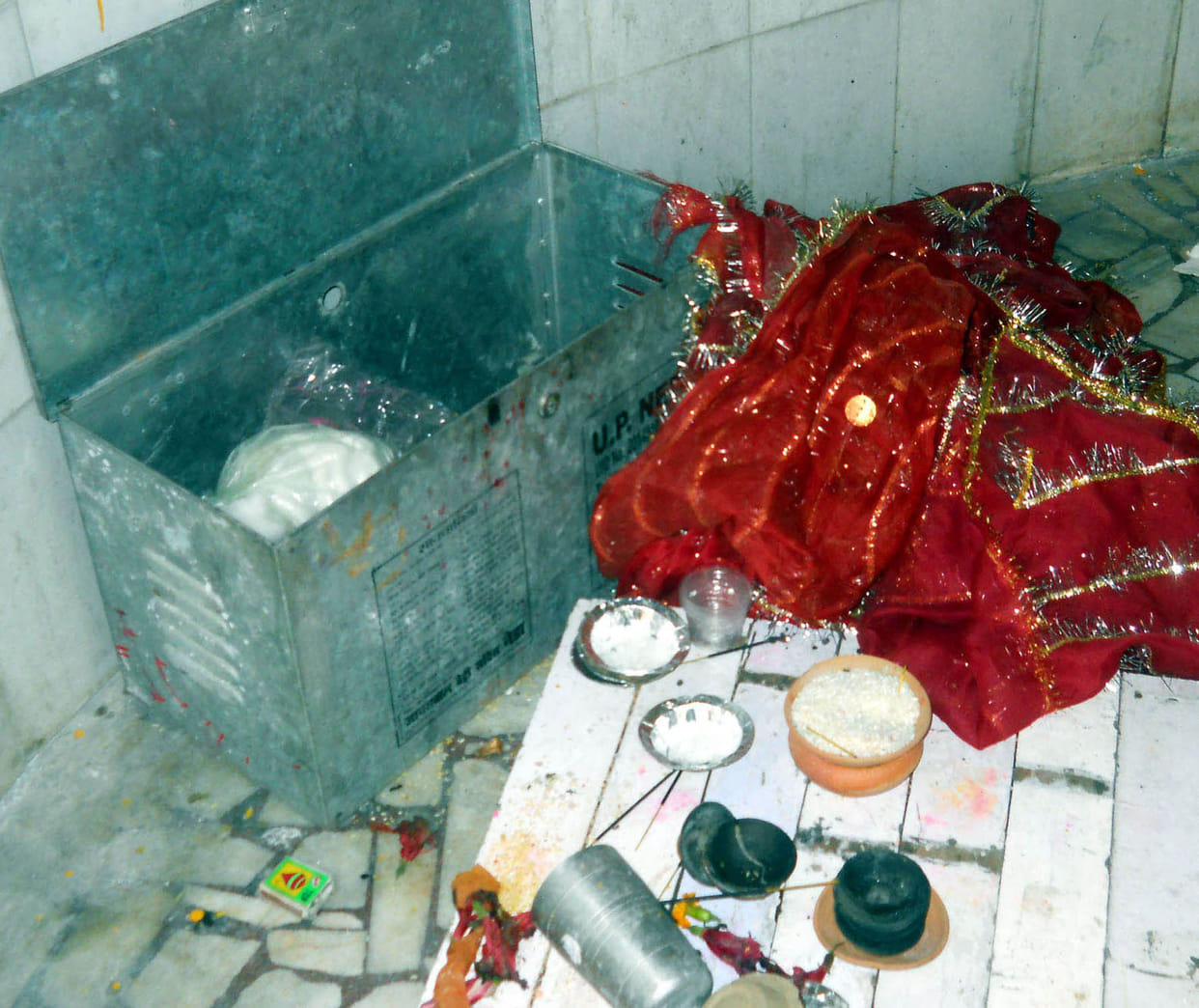 Thousands of steals from Sonew temple
