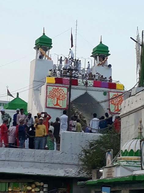 ajmer urs flag at buland darwaja