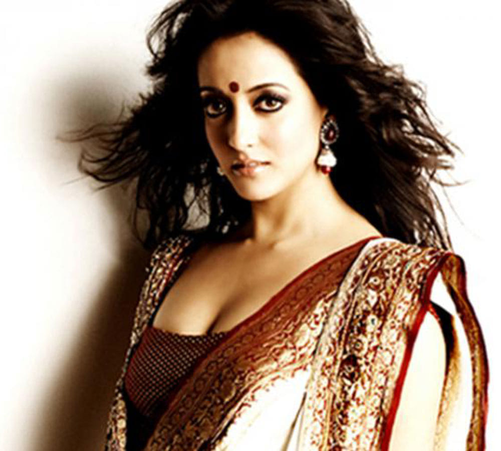 Birthday Special of Raima Sen belongs to royal family know unknown facts