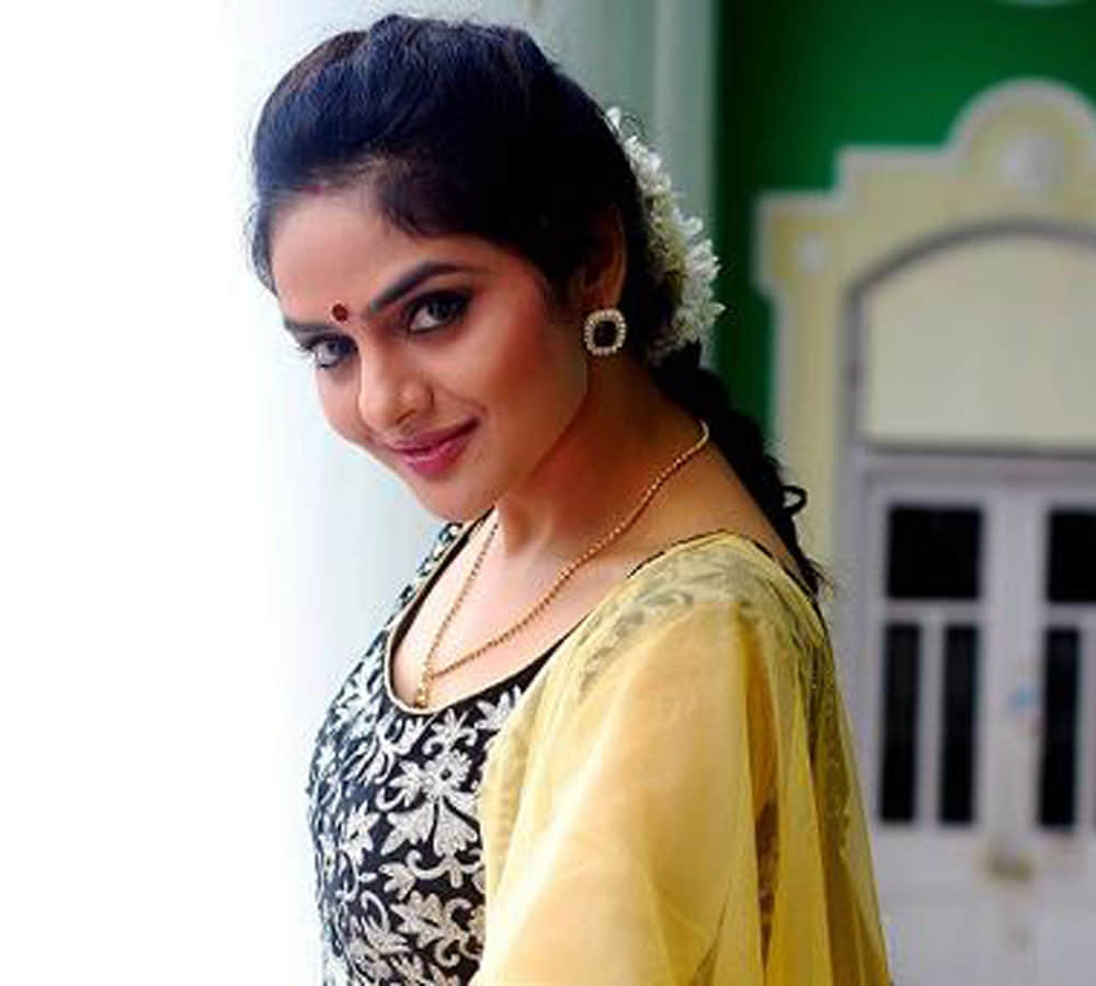 film roza actress madhoo birthday special story
