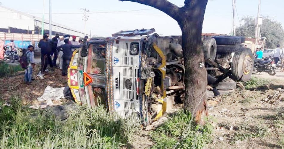 13 killed in road accidents in punjab