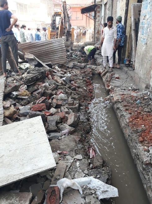 CM Yogi's Mahabali SP office, thief market also demolished