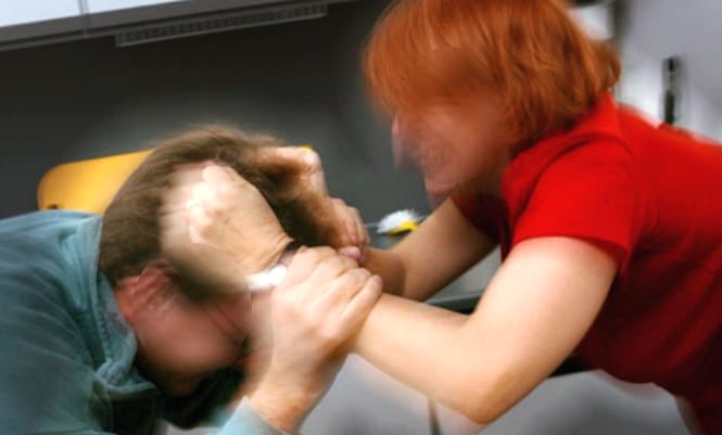Woman Beat Her Husband and Girlfriend at Kullu.