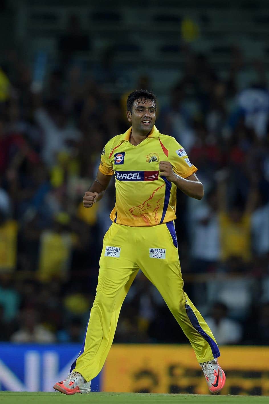 chennai super kings vs mumbai indians 5 close encounter in ipl history