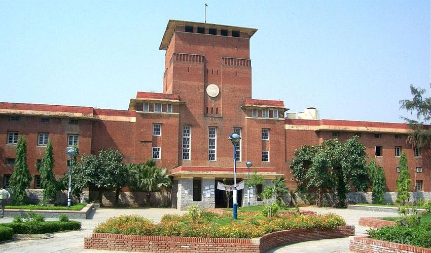 school of journalism course is ready in DU