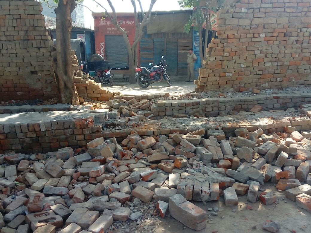 Musical on the breaking of the mosque wall in the area of mla sangeet som, police force deployed