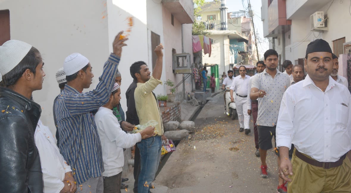 Flower showers on the circulation of the RSS