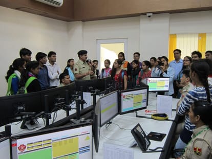 The students go to know how do Abhay Command Center to help protect Jaipur?