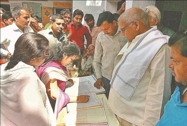 Barauli MLA inspected, teacher suspended