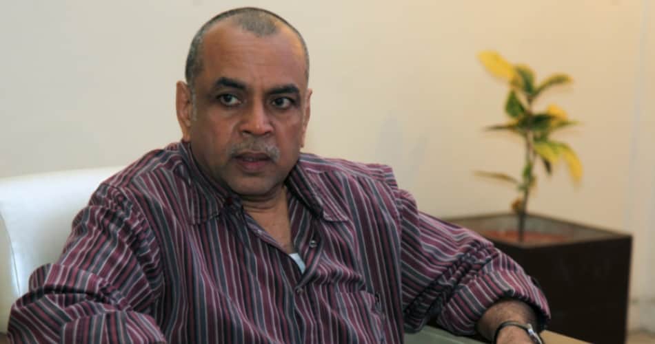 paresh rawal tweet over rohingyas says Why the Rohingyas want to come to India