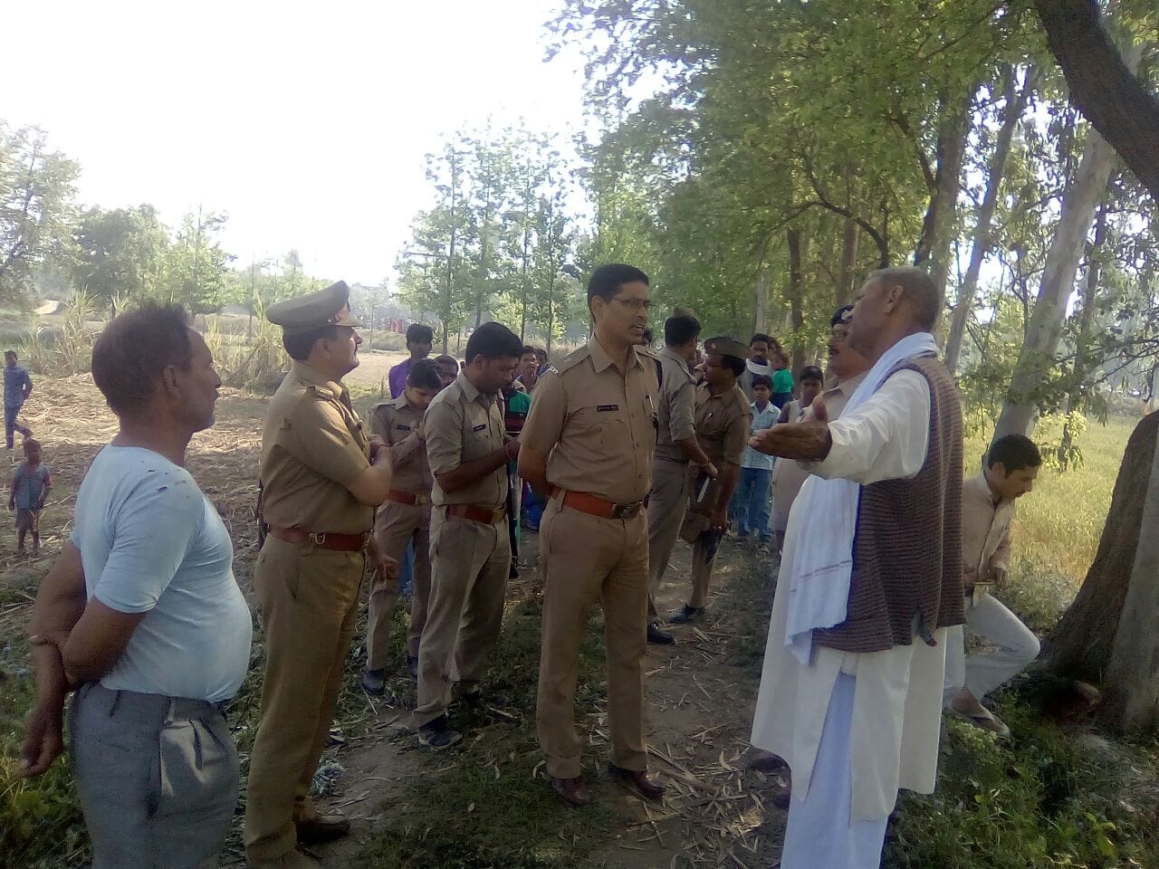  dead body of a boy and girl found in sitapur.