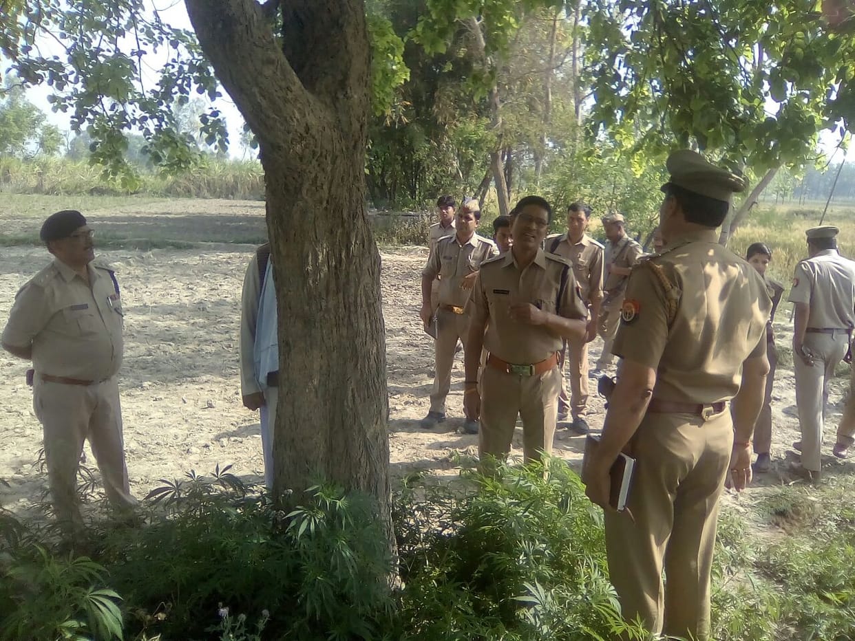  dead body of a boy and girl found in sitapur.