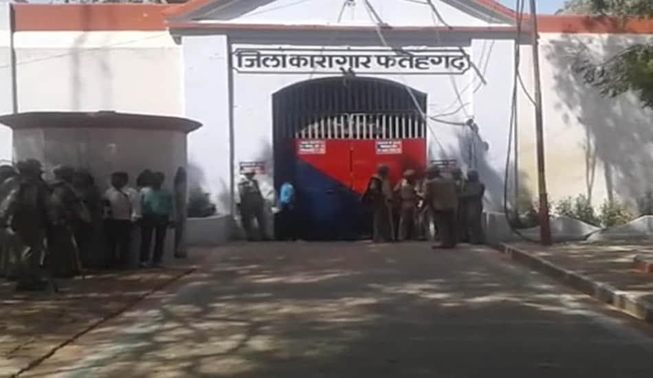 prisoners uproar in farrukhabad jail 