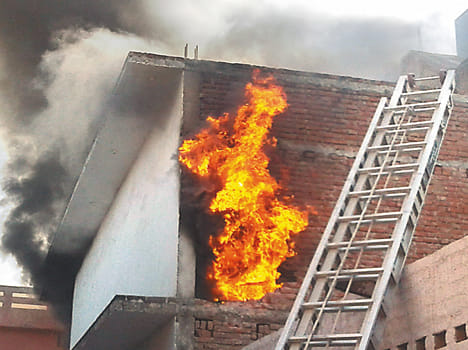 Burn the farmer's house with fire