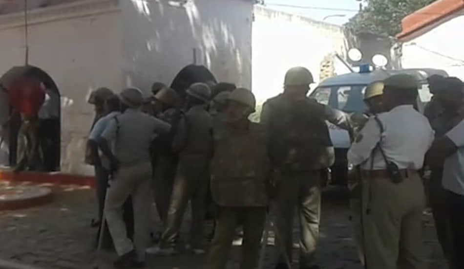 prisoners uproar in farrukhabad jail 
