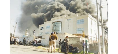 Tyre factory gutted in fire Baddi Solan himachal Pradesh