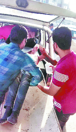 Grain Shopkeeper's Son injured for Grain