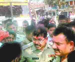 People protest against policemen